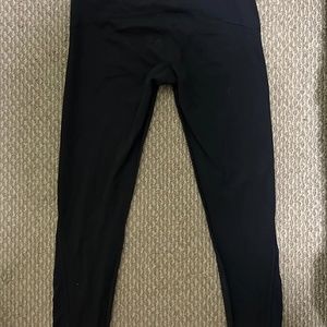 Lululemon Black cropped leggings size 8